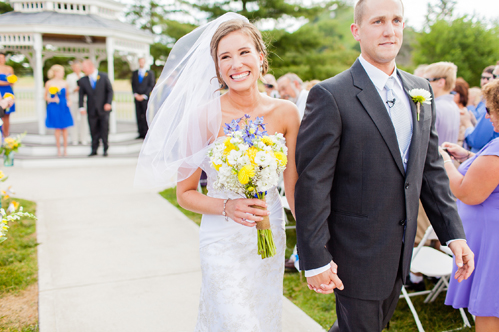Oconomowoc wedding photography on Wed in Milwaukee by Valo Photography
